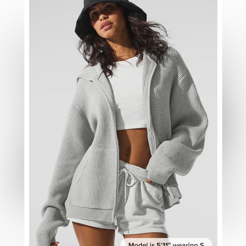 ALO Yoga Men's Gray Sweater